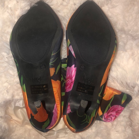 HIGH HEELS - Picture 3 of 4